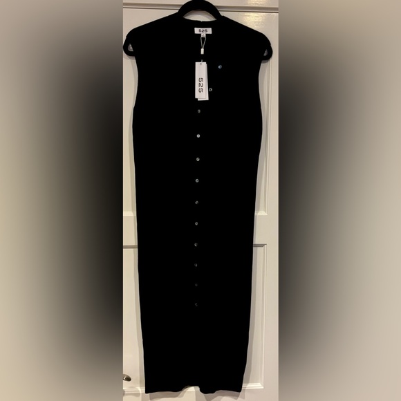 525 America Dresses & Skirts - 525 America black button up knit dress in black